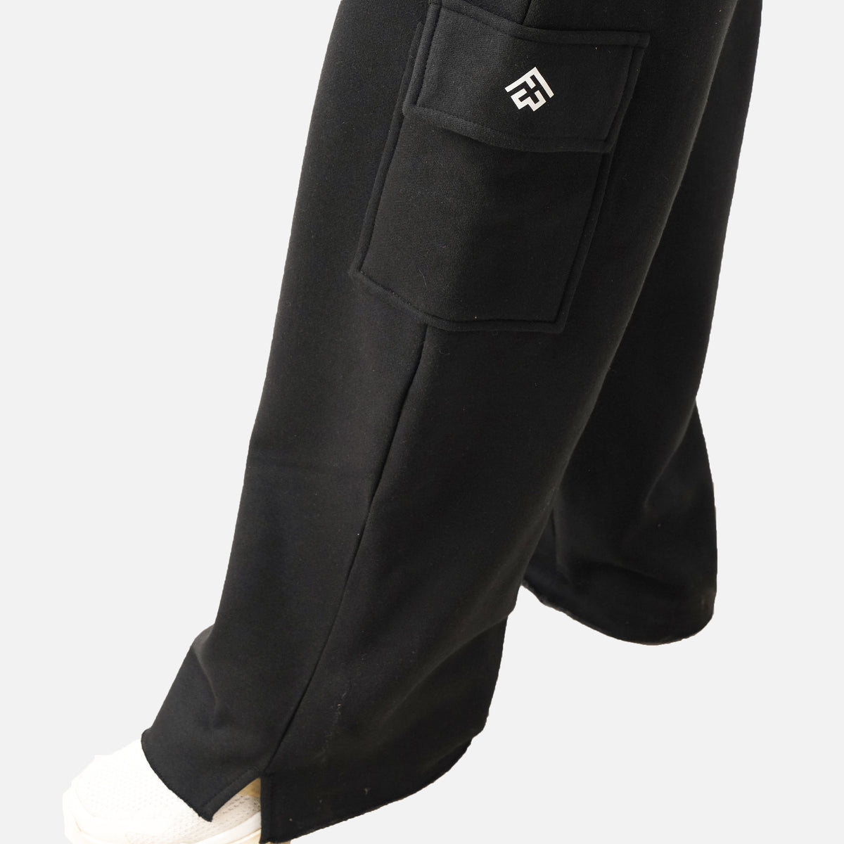FIBR FIELD CARGO PANTS FABRIC: COTTON FLEECE